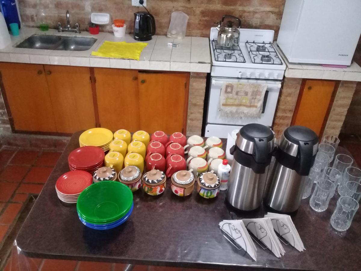 Hostal La Posada De Gervasio Сальта Экстерьер фото